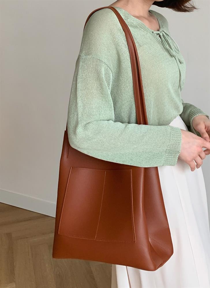 Tủ đồ tối giản chỉ với 6 items không bao giờ lỗi mốt cho nàng công sở-18