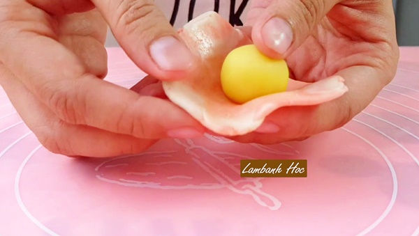 2 cách làm bánh Trung thu nghìn lớp đơn giản tại nhà, bánh nướng hay bánh dẻo cũng đều xinh yêu hết nấc-12