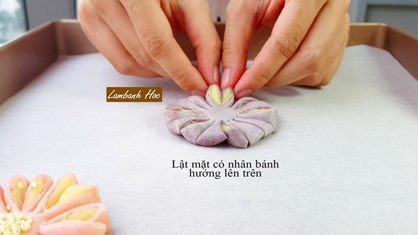 2 cách làm bánh Trung thu nghìn lớp đơn giản tại nhà, bánh nướng hay bánh dẻo cũng đều xinh yêu hết nấc-15