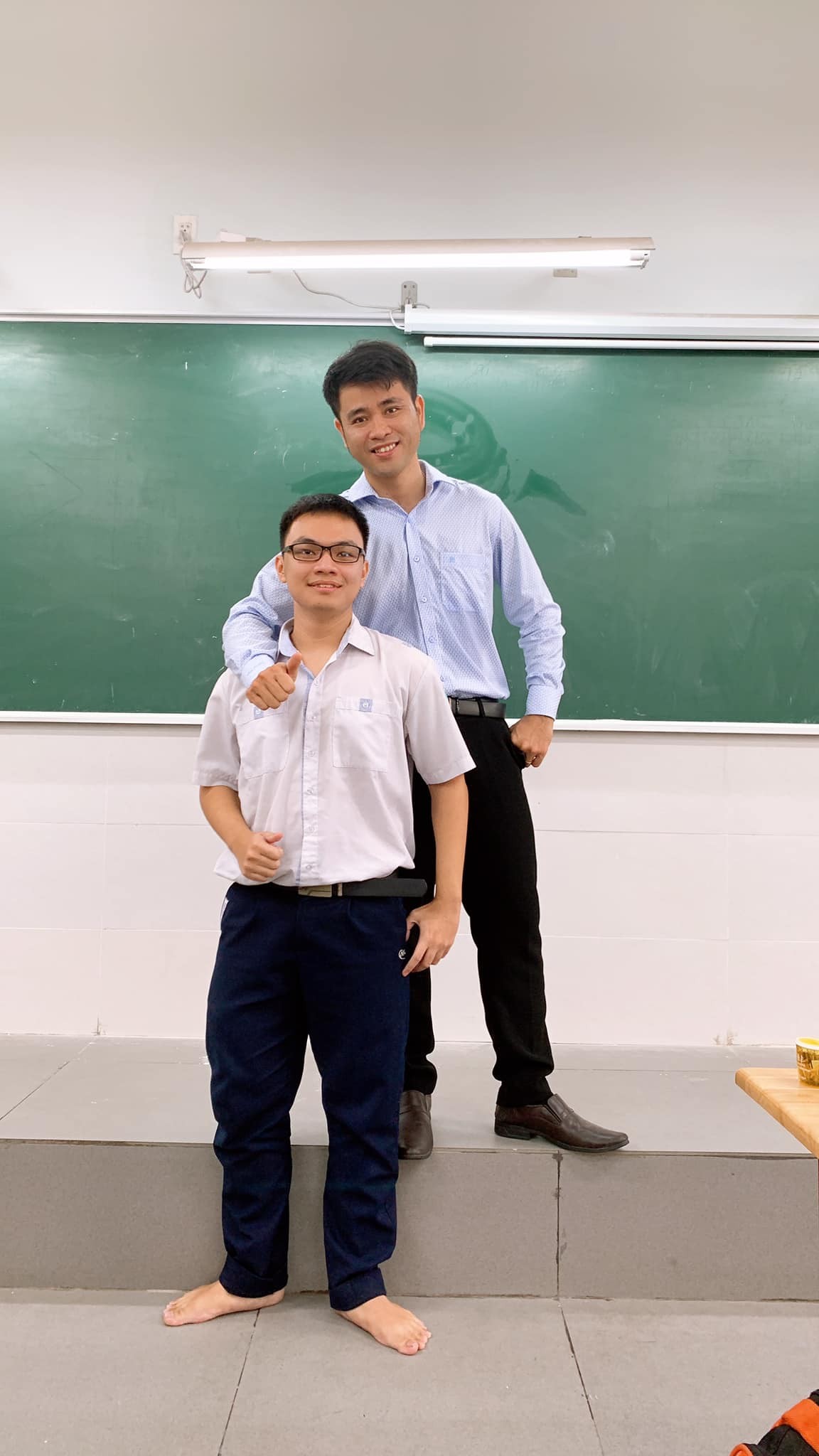 Lớp học khủng ở Bình Dương: 100% học sinh được tuyển thẳng vào đại học, điểm thi THPT không phải dạng vừa!-1