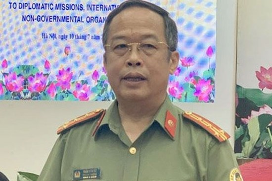 Cựu Cục phó Cục Quản lý Xuất nhập cảnh bị bắt