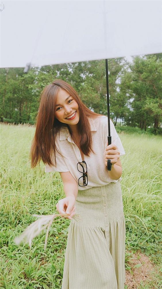 Mặc đẹp với chân váy midi không hề khó, nếu chị em học 12 cách mix từ sao Việt-5