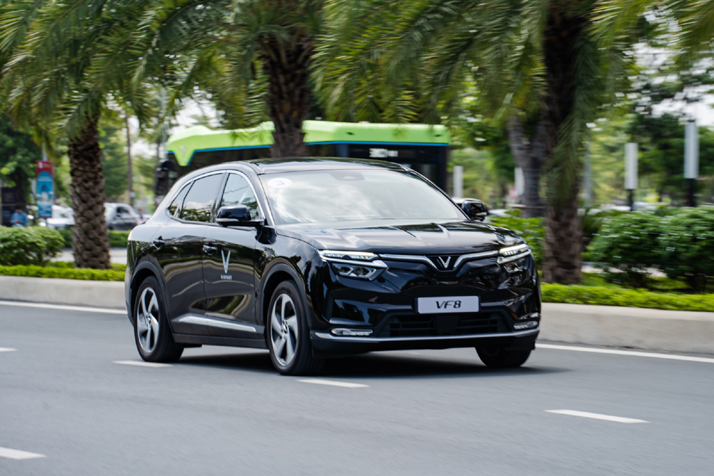 Gần 1.000 ô tô điện VF 8 được ‘chốt đơn’ sau 2 ngày tổ chức lái thử-9
