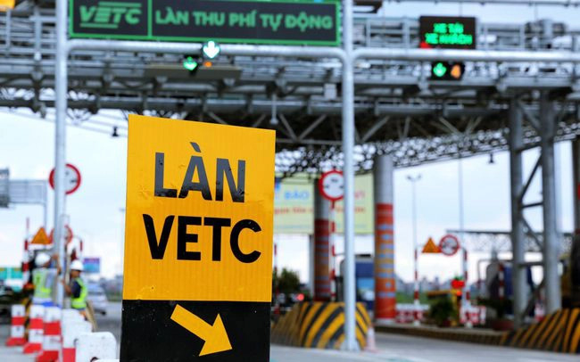 Thu phí điện tử không dừng trên cao tốc từ 1/8, thẻ thu phí tự động cần đáp ứng điều kiện gì để không bị phạt?-1