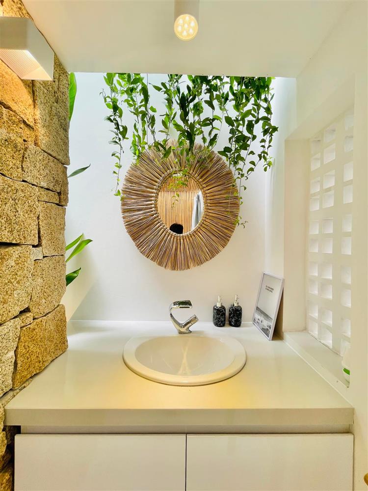 Cặp vợ chồng ở TP. HCM mua đứt căn nhà đầu tiên trị giá hơn 10 tỷ ở tuổi 26-4