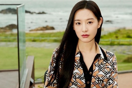 Mỹ nhân từng lấn át cả Song Hye Kyo lẫn Park Shin Hye: Đóa hoa nở muộn nỗ lực để tỏa sáng
