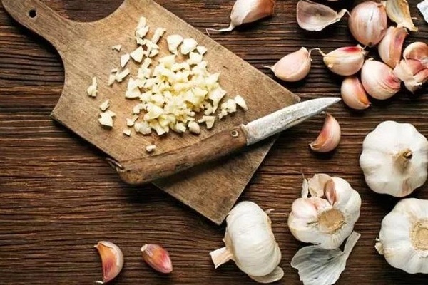 Ăn tỏi kiểu này ‘cực độc’, càng ăn càng rước thêm bệnh-1