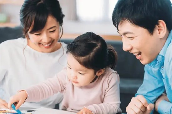 Gia đình hạng 3 nuôi dạy những đứa trẻ kém cỏi, hạng 2 dạy con thành 