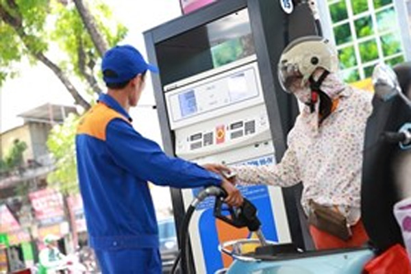 Giá xăng nhập giảm mạnh về mốc 21.000 đồng-1