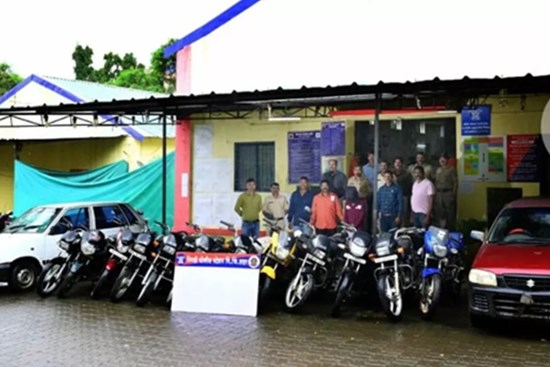 Thanh niên 20 tuổi trộm 2 ô tô, 13 xe đạp để ra oai với bạn gái