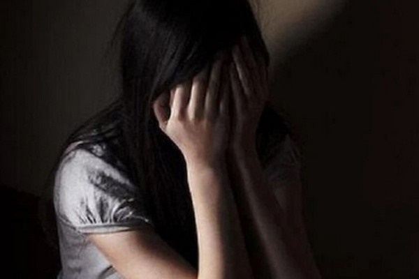 Nữ sinh 15 tuổi tố bị 7 trẻ chưa thành niên giao cấu nhiều lần-2