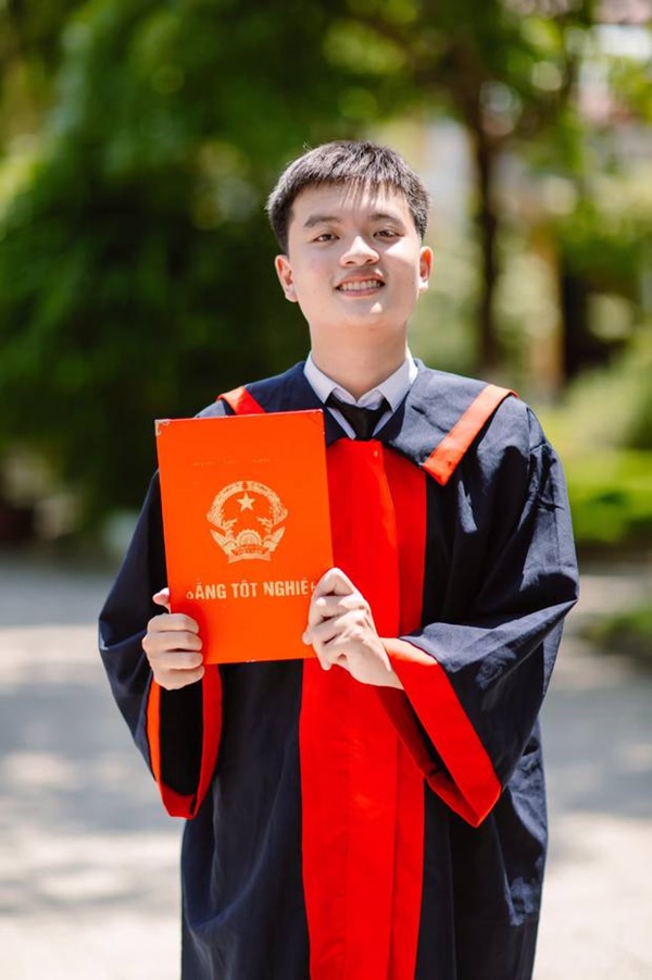 Nam sinh duy nhất đạt điểm 10 môn Văn với phương pháp học tập có 1-0-2-4