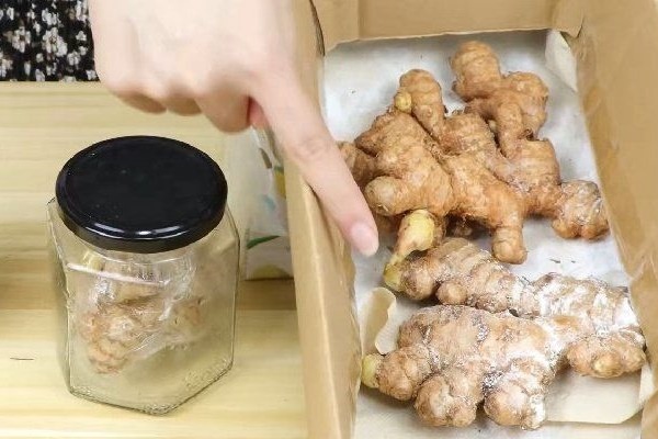 4 cách lột vỏ tỏi cực nhanh, không sợ hôi tay-6