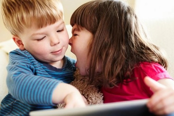 Cha mẹ thường dạy con trai phải mạnh mẽ, nhưng đây là 10 lý do phụ huynh nên lập tức NGỪNG khuyến khích con che giấu cảm xúc-4