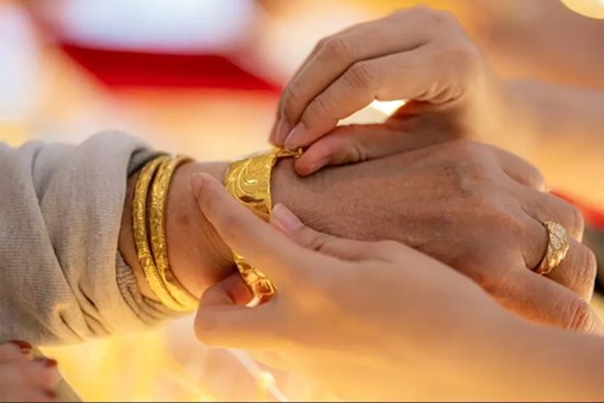 Giá vàng hôm nay 27/7: Fed nhẹ tay, vàng được đà tăng mạnh