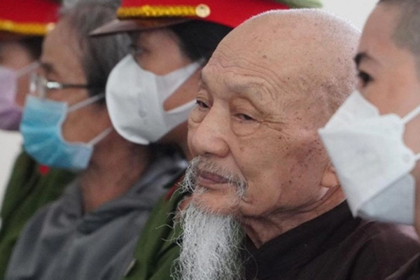 Từ 1/8, phạt nặng ô tô vào cao tốc không dán thẻ thu phí tự động-3