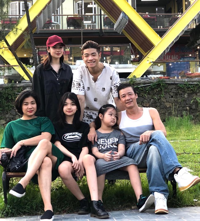 Nam diễn viên Cảnh sát hình sự” khoe ảnh con gái cực xinh: Từng chia sẻ 3 quan điểm nuôi dạy con khiến ai cũng gật đầu thán phục-5