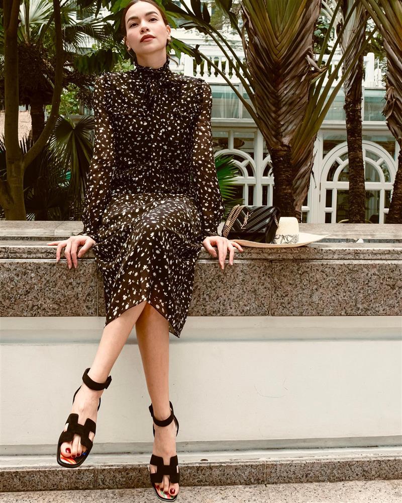 Hà Hồ diện váy mùa hè đẹp đỉnh cao, ngắm là muốn học theo-4