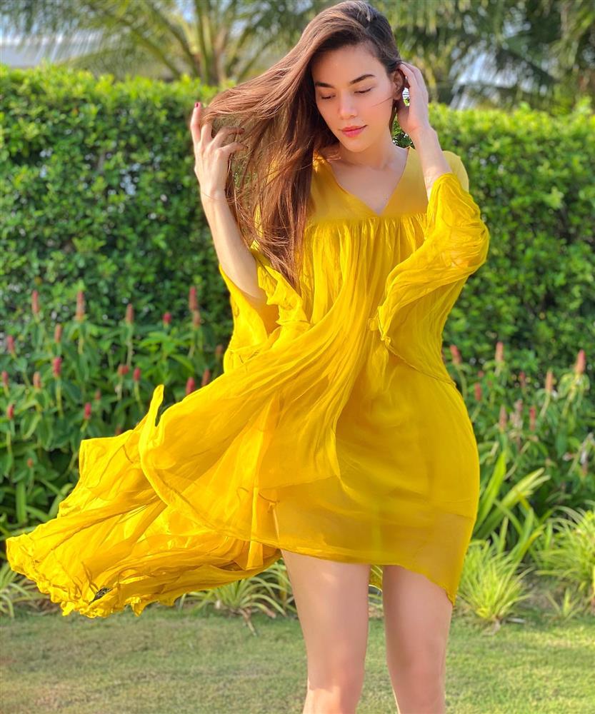 Hà Hồ diện váy mùa hè đẹp đỉnh cao, ngắm là muốn học theo-9