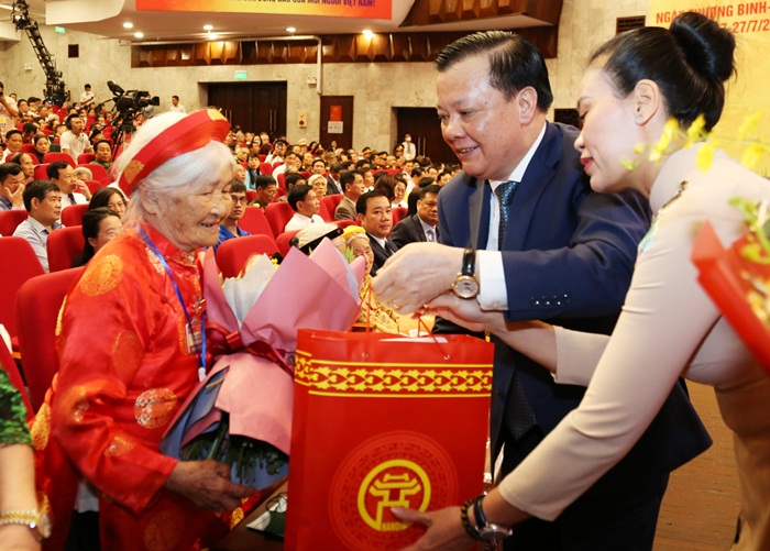 Hà Nội tri ân, biểu dương người có công tiêu biểu-4