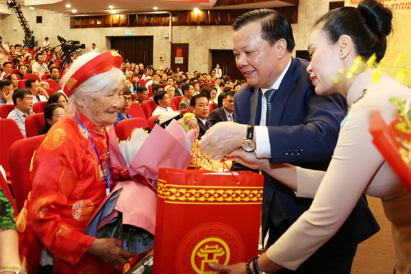 Bắt 5 đối tượng giết người ở Thanh Hóa trốn sang Campuchia-2