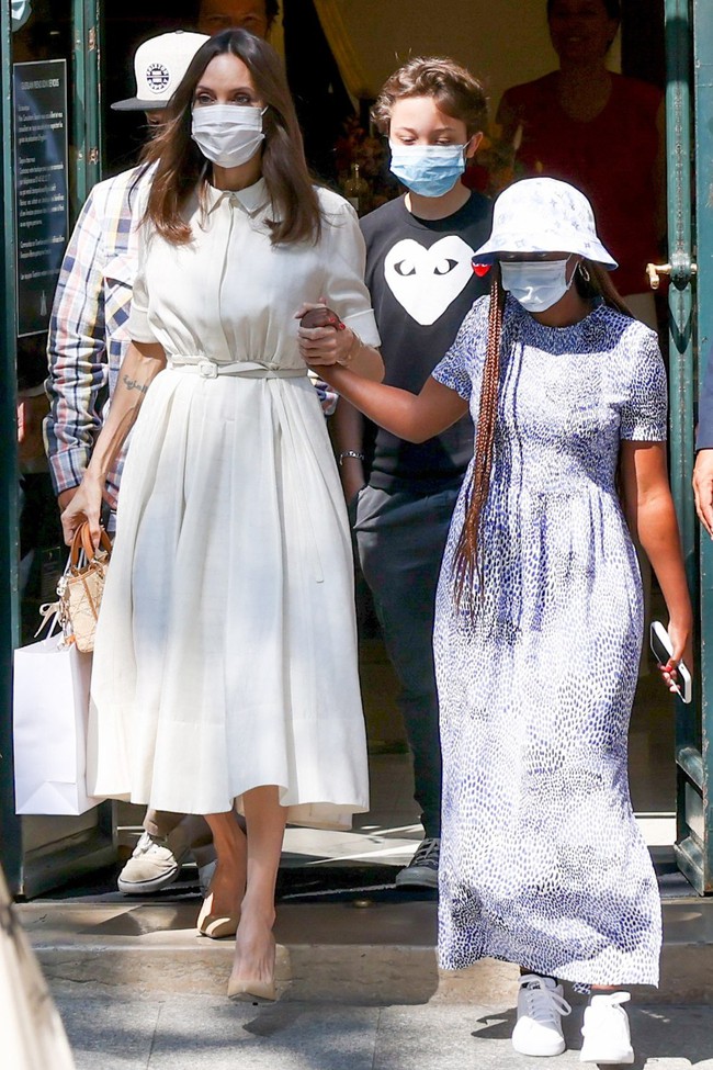 Muốn trẻ hóa style công sở, chị em hãy tham khảo 13 set đồ của sao Hollywood-4