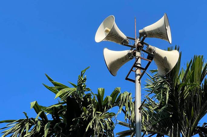 Bị phản ứng dữ dội, Sở TT-TT Hà Nội nói gì về việc tiếp tục phủ sóng loa phường?-1