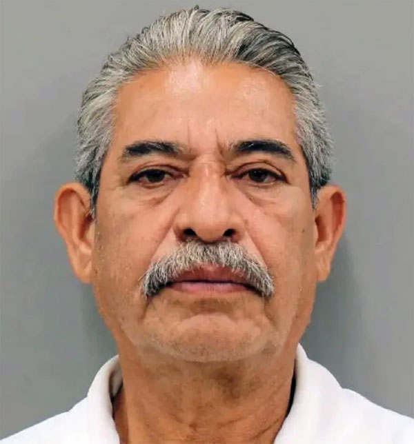 Phát hiện chiếc thùng dính máu và bốc mùi hôi thối, hàng xóm tá hỏa báo cảnh sát khi thấy bên trong-2