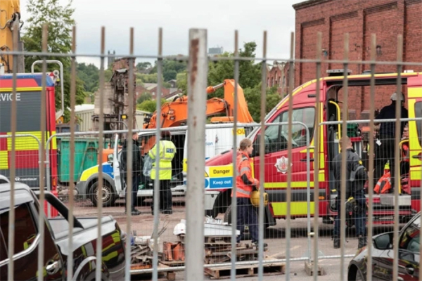 Bé gái 2 tuổi bị xe tải cán tử vong trước cổng nhà-2