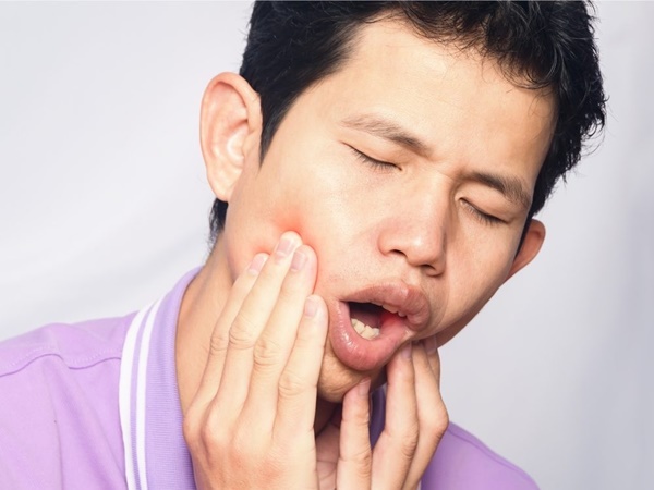 Dấu hiệu cảnh báo ung thư nam giới thường bỏ qua-4