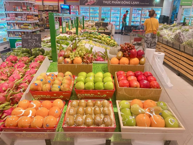 Trái cây nhập khẩu ngập chợ Việt với giá siêu rẻ”, táo Fuji chỉ từ 50 nghìn đồng/kg-2