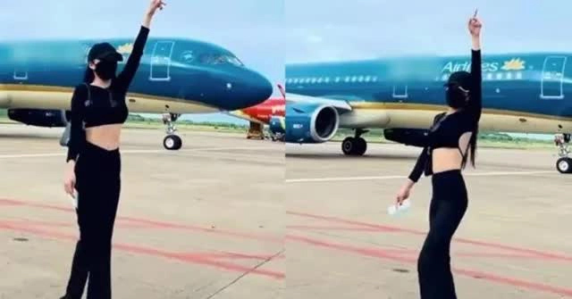 Xem xét cấm bay đối với hành khách làm trò lố câu view”-2