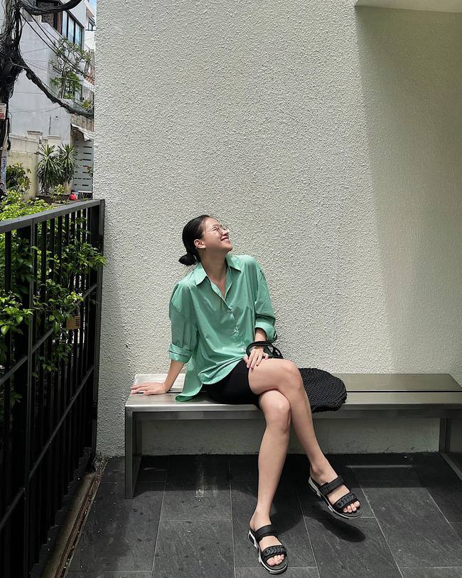 Sao Việt có 12 cách mặc áo sơ mi oversized cực kỳ trẻ trung, sang xịn mịn-2