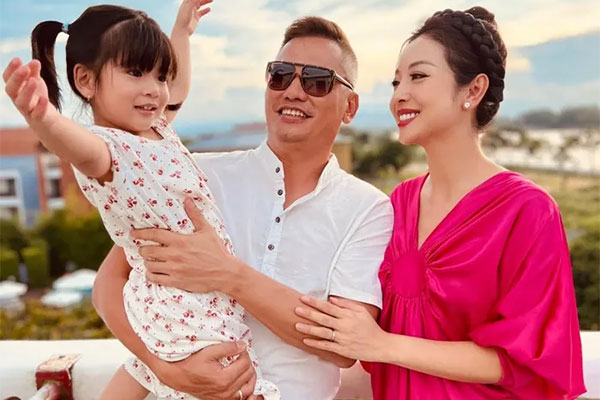 Con trai của Quang Dũng và Jennifer Phạm là thủ khoa, có chiều cao vượt trội-7