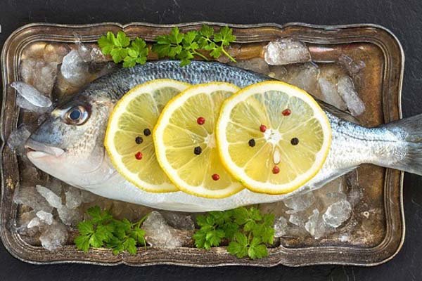 Hải sản mua về muốn khử sạch mùi tanh hãy tận dụng những nguyên liệu này-1