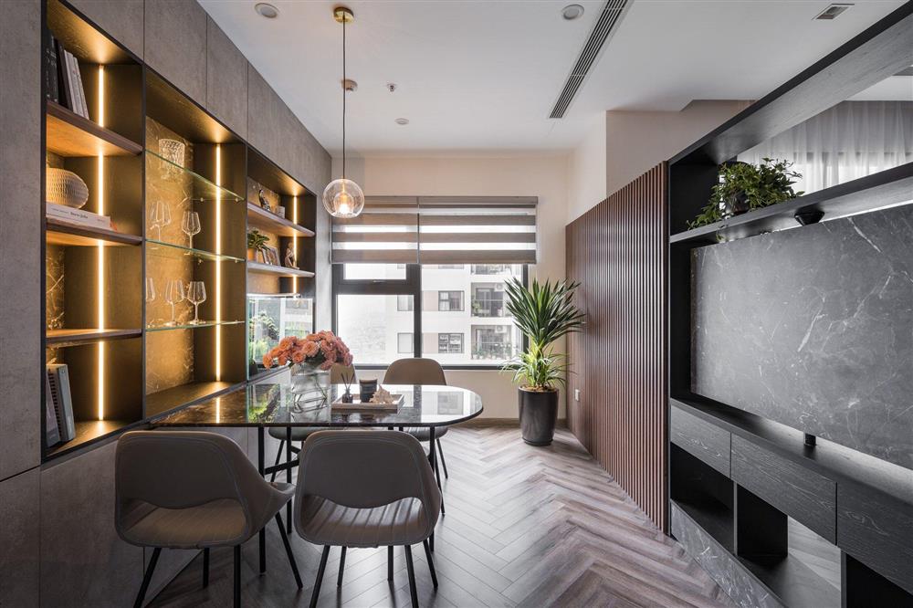 Căn hộ hiện đại, sử dụng dày đặc các hệ tủ nhưng vẫn thoáng đãng bất ngờ-3