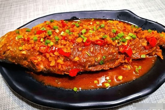 Khi sốt cá, hai thứ gia vị này là 'cấm kỵ' nhưng nhiều người đã dùng nhầm, chẳng trách cá không thơm, mất vị ngọt