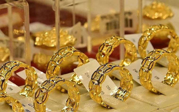 Giá vàng hôm nay 29/7: Mỹ hành động mạnh, vàng tăng dựng đứng-1