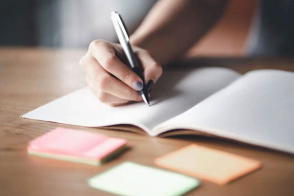 Gia đình đang yên ổn, bố bất ngờ yêu cầu cả 5 anh em tôi về để làm xét nghiệm ADN-1