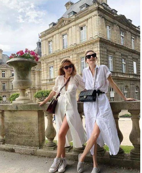 Kiểu váy liền này giúp che bụng mỡ triệt để, nàng nào diện lên cũng cao ráo thon gọn-8