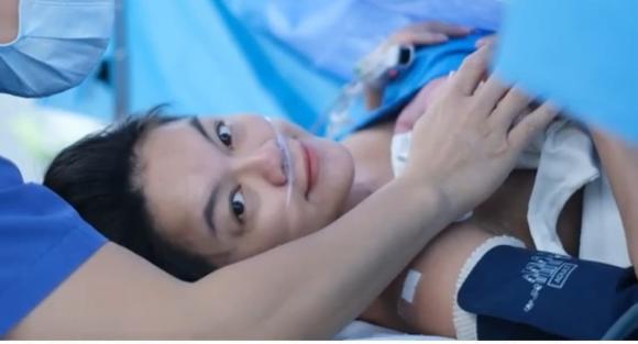 Phạm Quỳnh Anh khoe hành trình sinh nở: Luôn được bạn trai chăm từng chút, khoảnh khắc nhóc tì chào đời gây xúc động-16