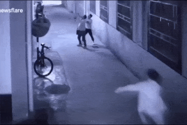 Nam ca sĩ xứ Đài Ngải Thành nhảy lầu nghi do nợ nần, tử vong tại chỗ-4