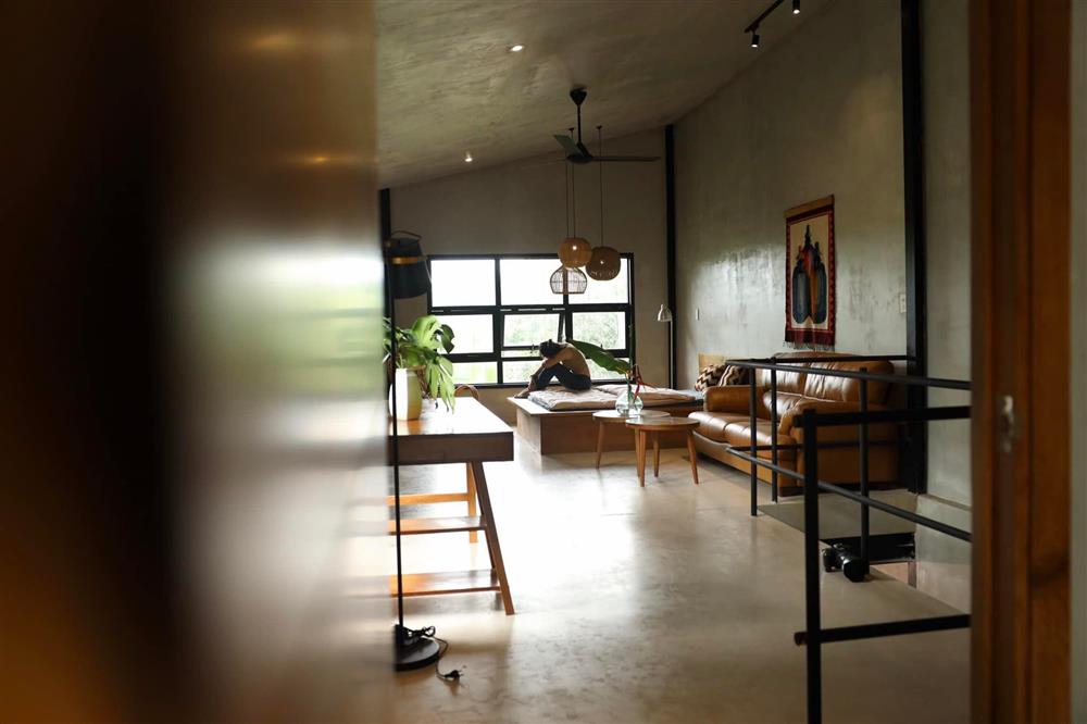 Ngôi nhà bao bọc bởi cây xanh, không gian yên bình giữa tiếng chim hót-10