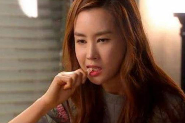 Mẹ chồng luôn miệng muốn tôi và chồng lương ai nấy tiêu, lúc bà đưa chị chồng đến nhà tôi ở nhờ, tôi làm điều này khiến ai cũng nín lặng-2