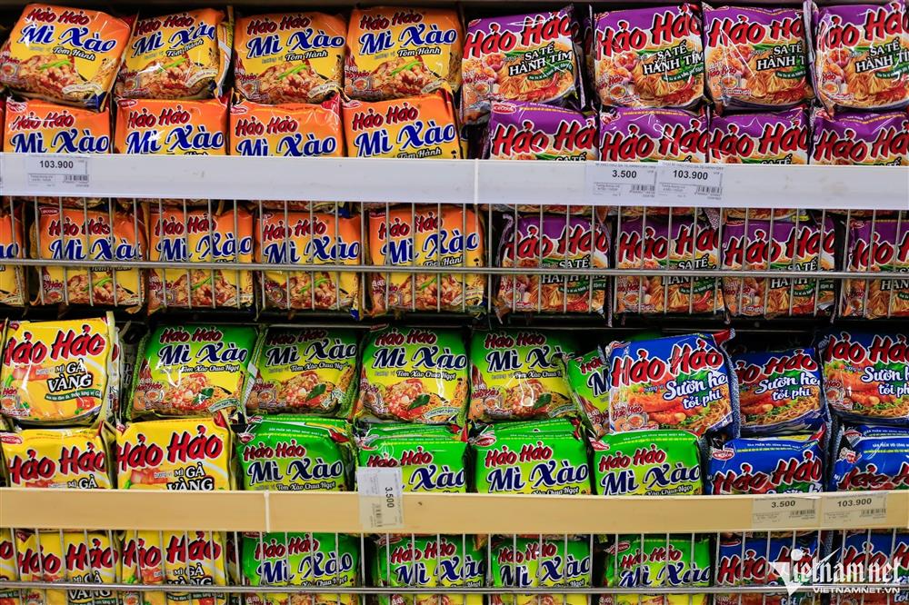 Xăng giảm liên tục giá cả vẫn tăng cao, hàng ở chợ đắt hơn siêu thị-12