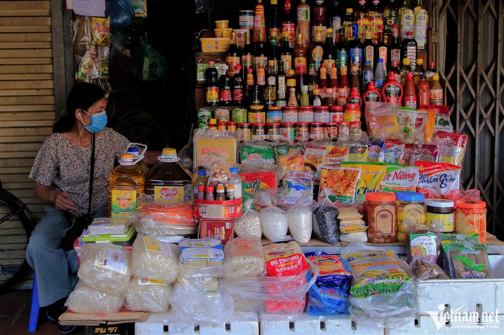 Xăng giảm liên tục giá cả vẫn tăng cao, hàng ở chợ đắt hơn siêu thị-5