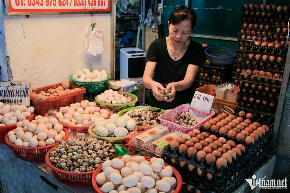 Xăng giảm liên tục giá cả vẫn tăng cao, hàng ở chợ đắt hơn siêu thị-7