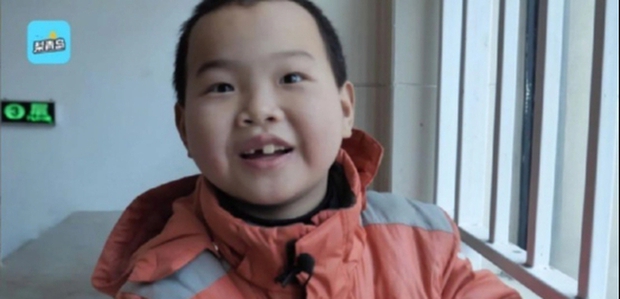 Chuyện cụ bà xin ăn cho con trai bị liệt từng học trường danh giá hé lộ sự thật: Người ngay thẳng luôn giữ được sơ tâm!-5