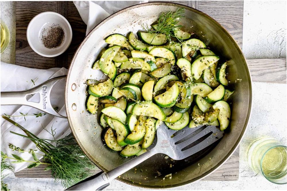 Những loại rau củ có thể khiến bạn béo phì, tăng cân ‘chóng mặt’ hơn cả thịt, cá-2