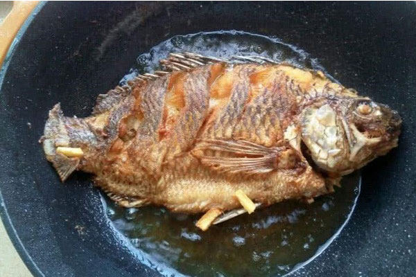 Cách hấp cua chín lòng đào ngon tuyệt, muốn thưởng thức đúng hương vị đừng bỏ qua bước sơ chế này-7